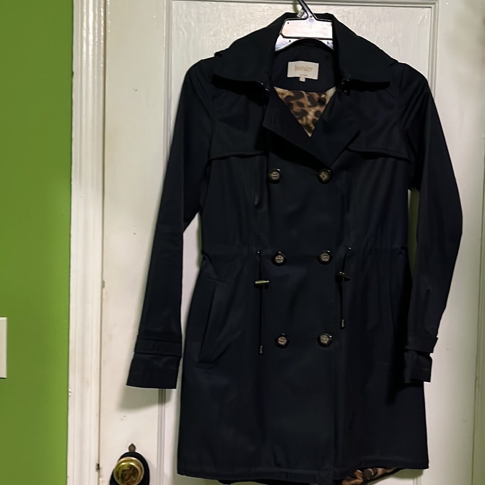 LAUNDRY S NAVY RAIN COAT. Leopard lining.  Size S.  Gorgeous.